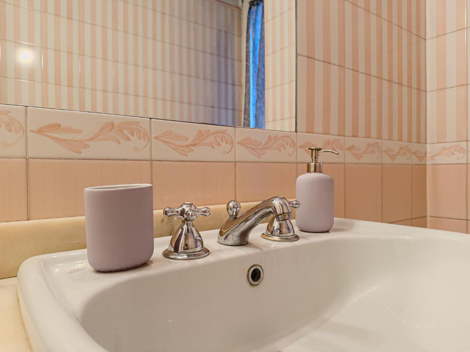 Appartamento con 2 Camere da Letto
